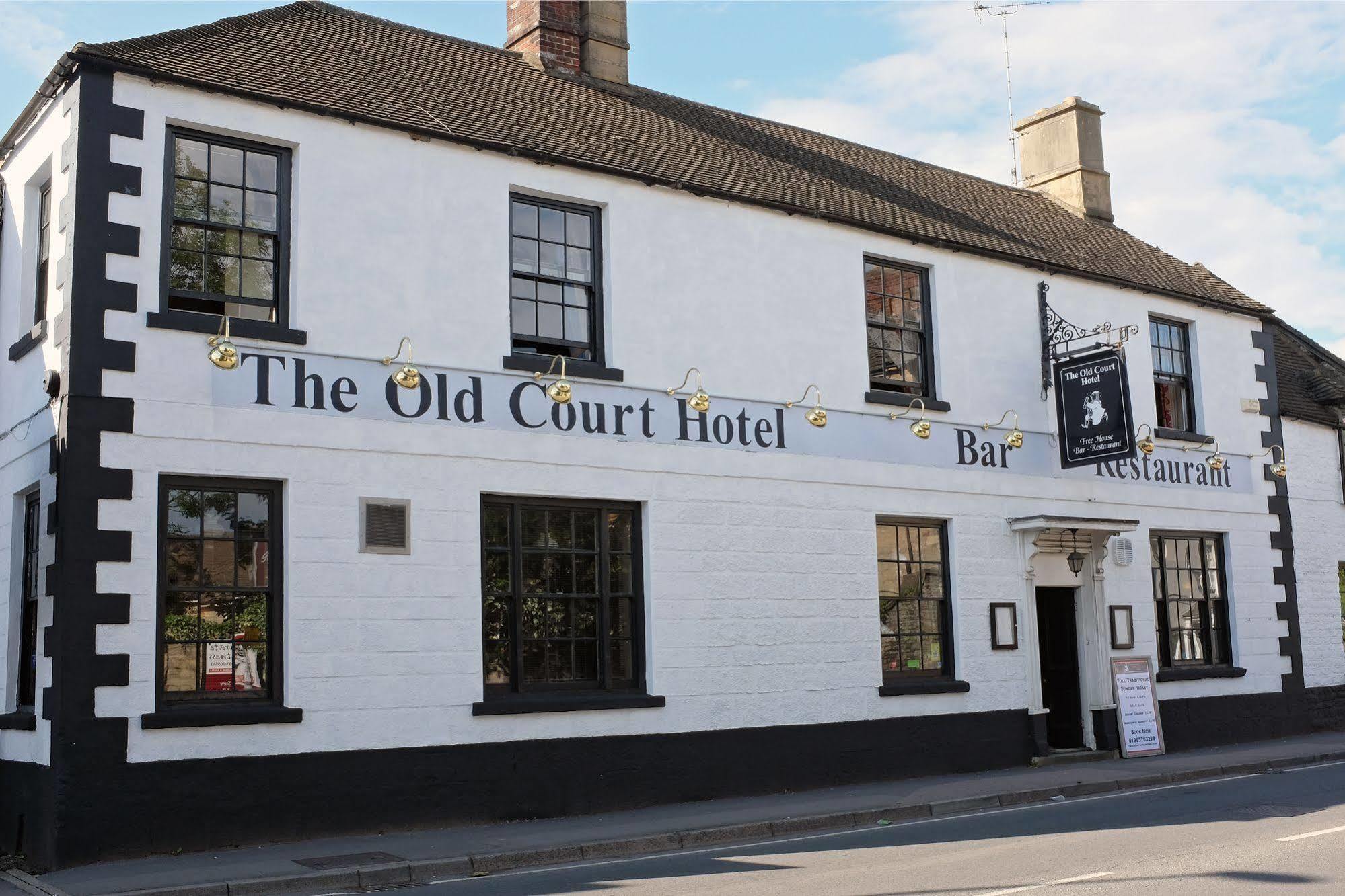 The Old Court Hotel Witney Exterior photo